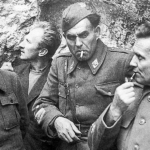 Edvard Kardelj, a sinistra, e Jozip Broz Tito, a destra