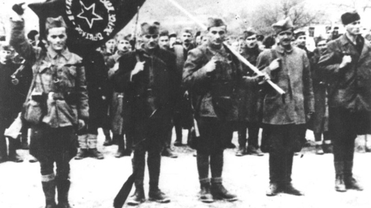 Il 3° Battaglione della 1° Brigata Proletaria riceve la bandiera a Foča il 5 marzo 1942