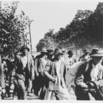 Serbi e zingari radunati e deportati dagli ustaša al campo di concentramento di Jasenovac, Croazia 1942-1943
